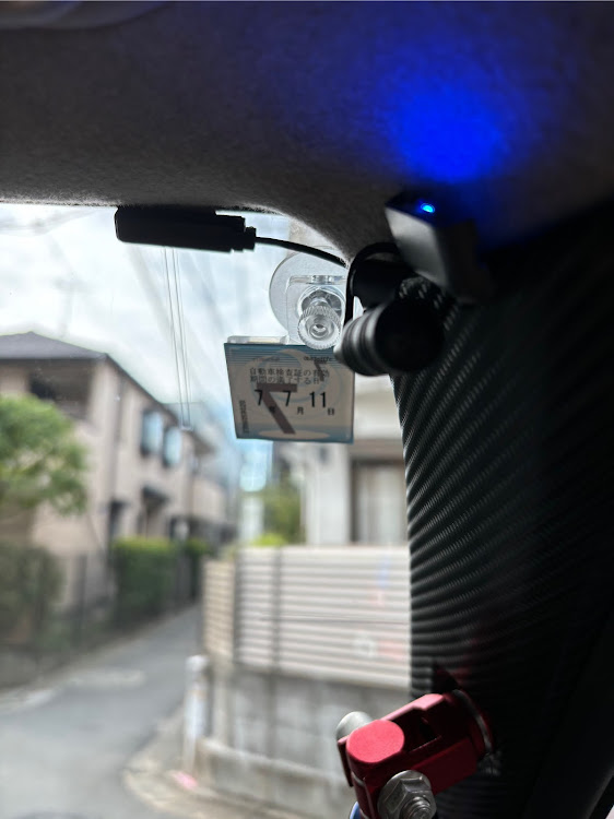 ハイエースバンのDIY・シャコタン風・車検ステッカー・洗車の頻度ってどのくらい？に関するカスタム事例の投稿画像7枚目