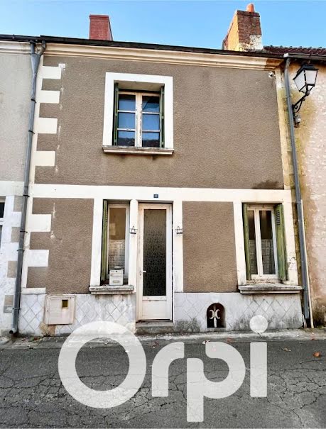 Vente maison 3 pièces 96 m² à Barrou (37350), 49 999 €