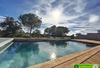 Maison avec piscine et terrasse 16