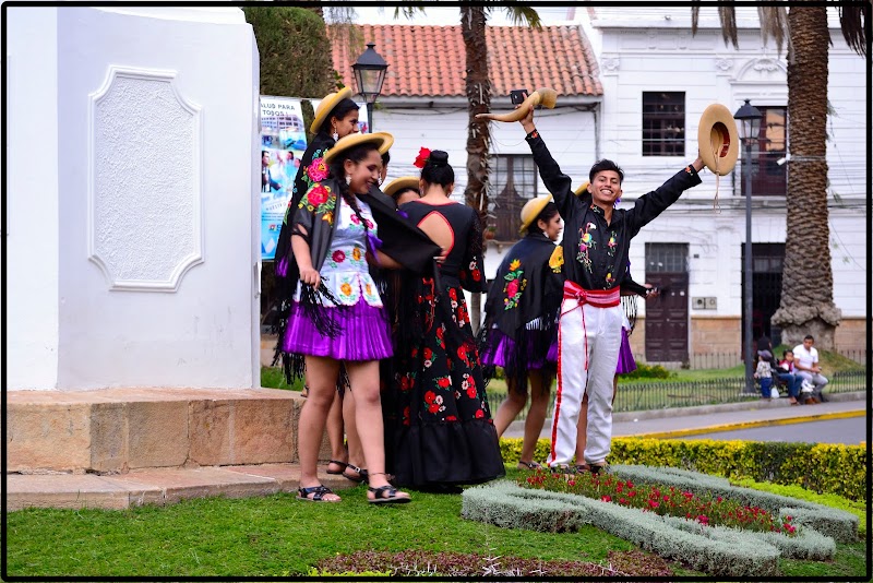 DE POTOSÍ A SUCRE, LA CIUDAD DE LOS CUATRO NOMBRES. - DE ATACAMA A LA PAZ. ROZANDO EL CIELO 2019 (18)