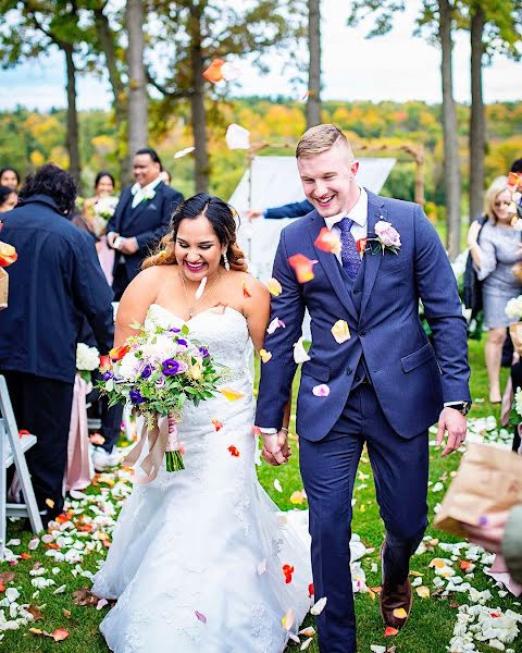 Fotógrafo de bodas Julie Elizabeth Norris (juliebroadbent). Foto del 21 de abril 2019