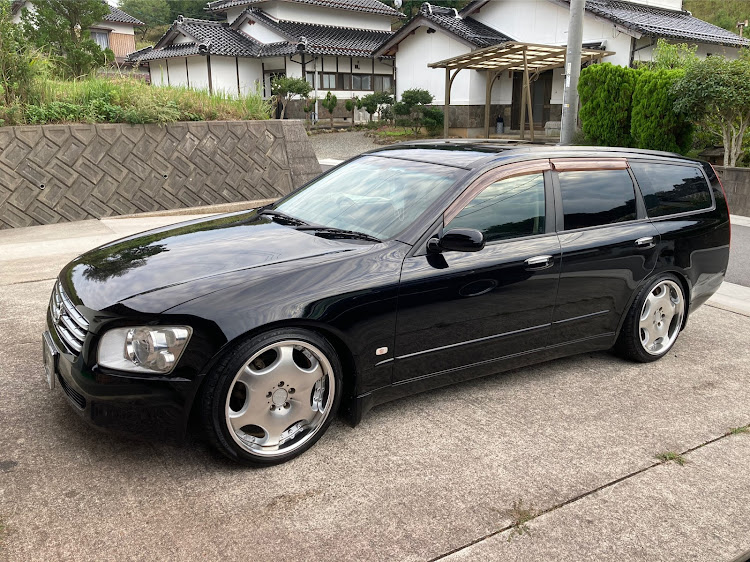 ステージアの久々洗車✌️・おケツが素敵・今夜は雨かな☂️😂に関するカスタム事例の投稿画像1枚目