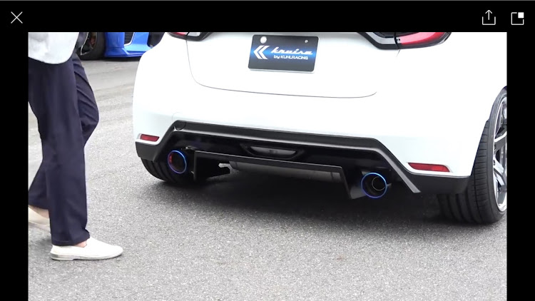 ヤリスのGR ヤリス　RZ "High performance"・GReddy・マフラー太鼓・クールレーシングに関するカスタム事例の投稿画像1枚目