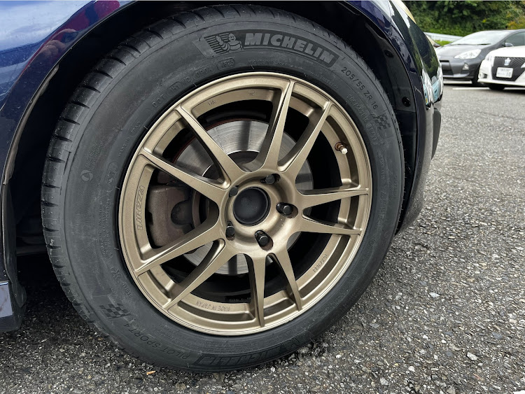 ロードスターのPILOT SPORT4・インチダウン・DIREZZA RSCに関するカスタム事例の投稿画像2枚目