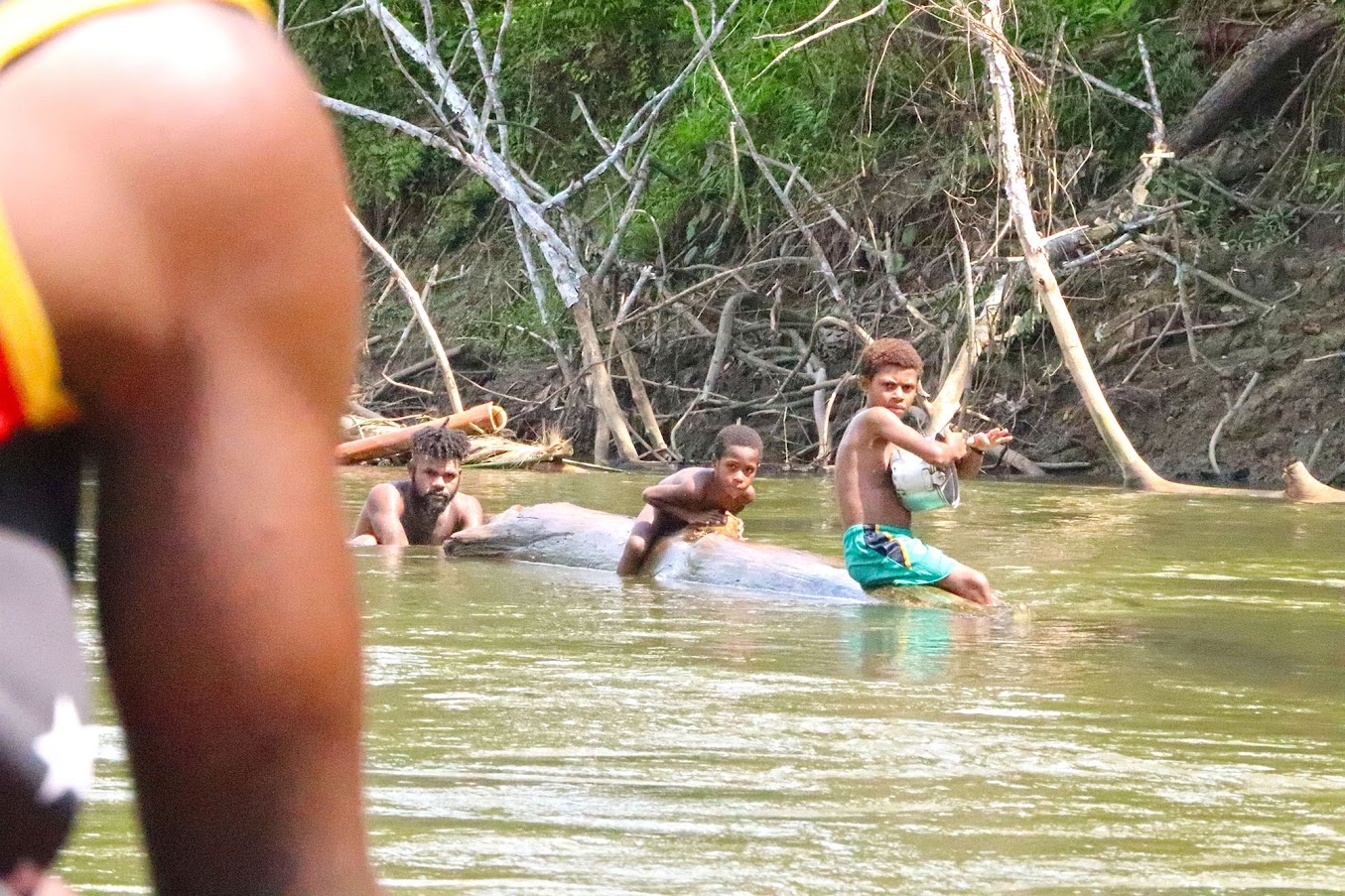 Dias 137 a 140 –  ALTO SEPIK, a descida do rio Sepik (de Vanimo a Ambunti) | Papua Nova Guiné