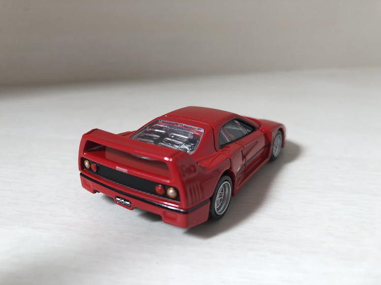 ゆうっちさんが投稿したトミカ・F40に関するカスタム事例の投稿画像4枚目