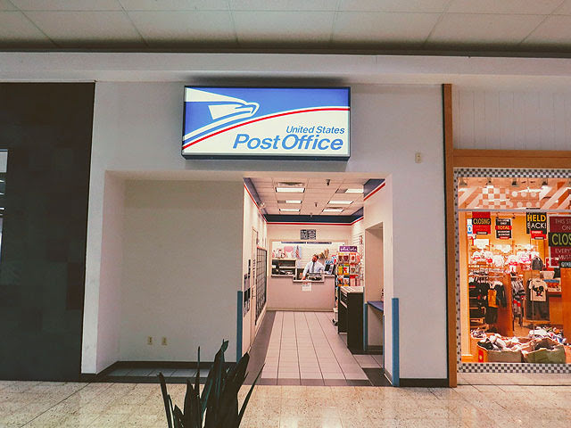 Colony Square Mall Station post office