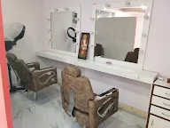 Varsha Beauty Parlour photo 1