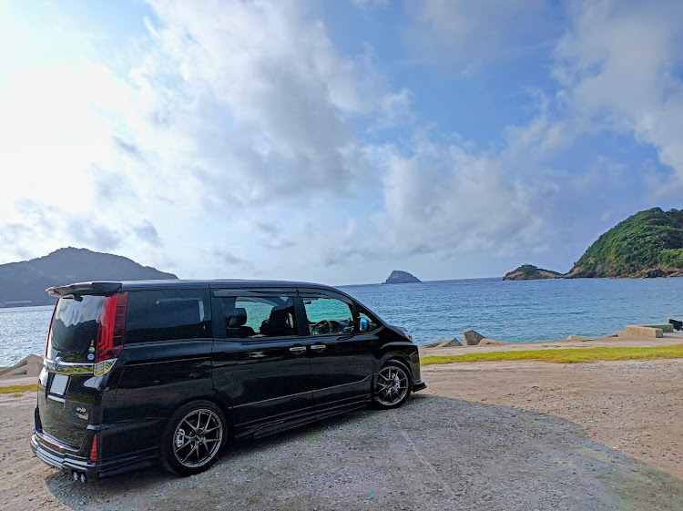 ノアのBBS RI-A・島根県島根町・暑い時のアイスといえば・夏海（日本海）に関するカスタム事例の投稿画像1枚目
