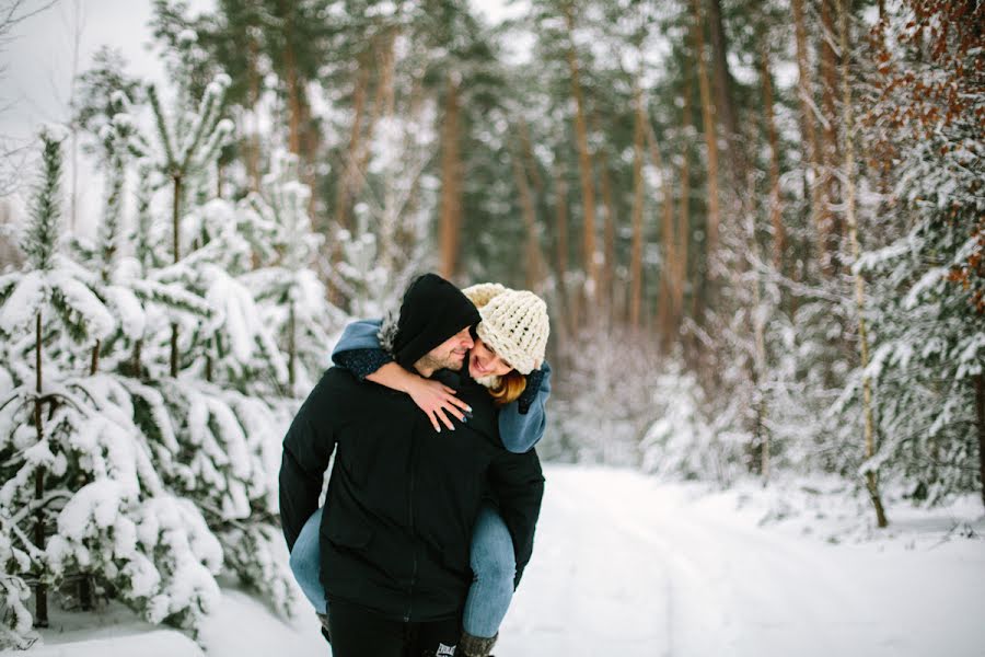 Wedding photographer Aleksandr Litvinchuk (lytvynchuksasha). Photo of 30 January 2016