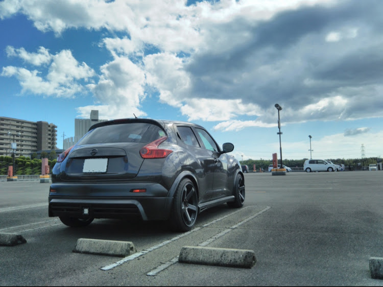 ジュークの歴代のホイール見てみたいに関するカスタム事例の投稿画像3枚目