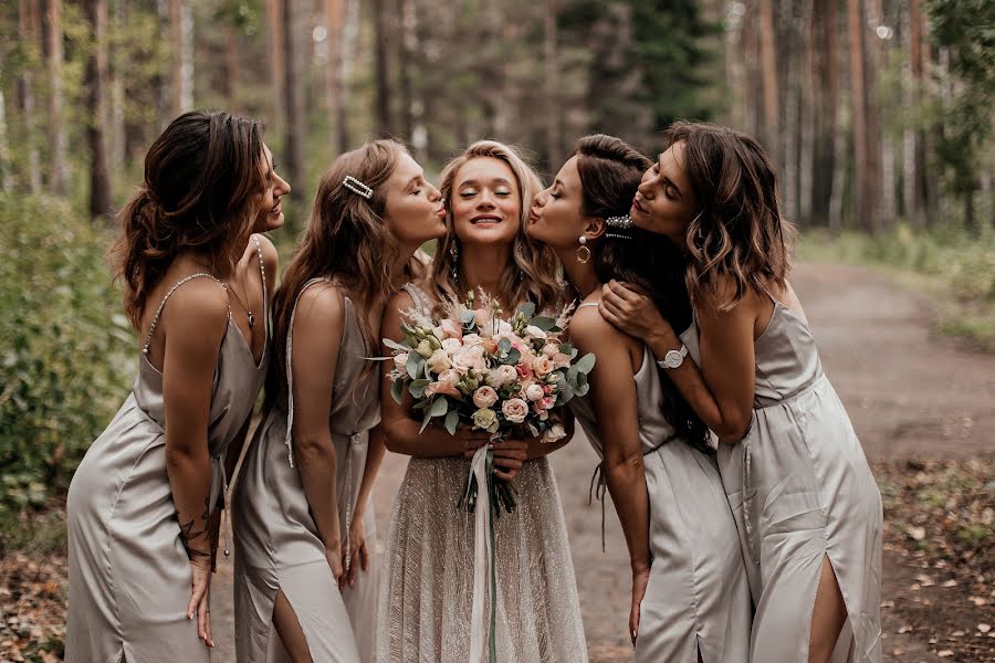 Fotógrafo de casamento Darya Deynekina (deynekinadarya). Foto de 21 de janeiro 2020