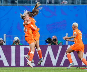 De jacht gaat verder: Lieke Martens en omstreden strafschop brengen Leeuwinnen naar kwartfinales