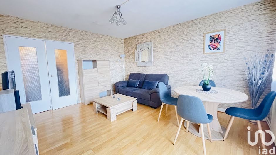 Vente appartement 3 pièces 63 m² à Corbeil-Essonnes (91100), 125 000 €