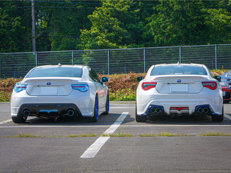 86のFuji86style with BRZ・やっぱり青カスタム素敵💙・いろんな人と仲良くなりたい・やっと疲れが抜けたよ・車好きと繋がりたいに関するカスタム事例の投稿画像4枚目