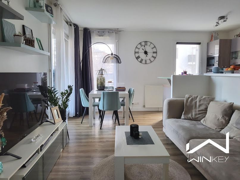 Vente appartement 3 pièces 65 m² à Villeneuve-le-Roi (94290), 214 400 €