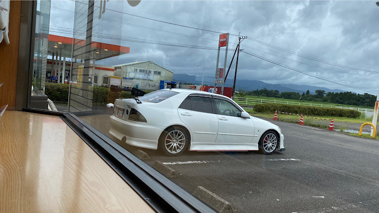 アルテッツァの男根遺産倶楽部・アルテッツァ乗りは変態らしい・愛車はエロいに関するカスタム事例の投稿画像1枚目