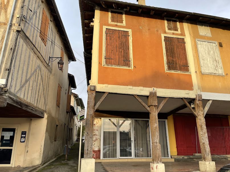 Vente maison 5 pièces 160 m² à L'Isle-en-Dodon (31230), 75 000 €