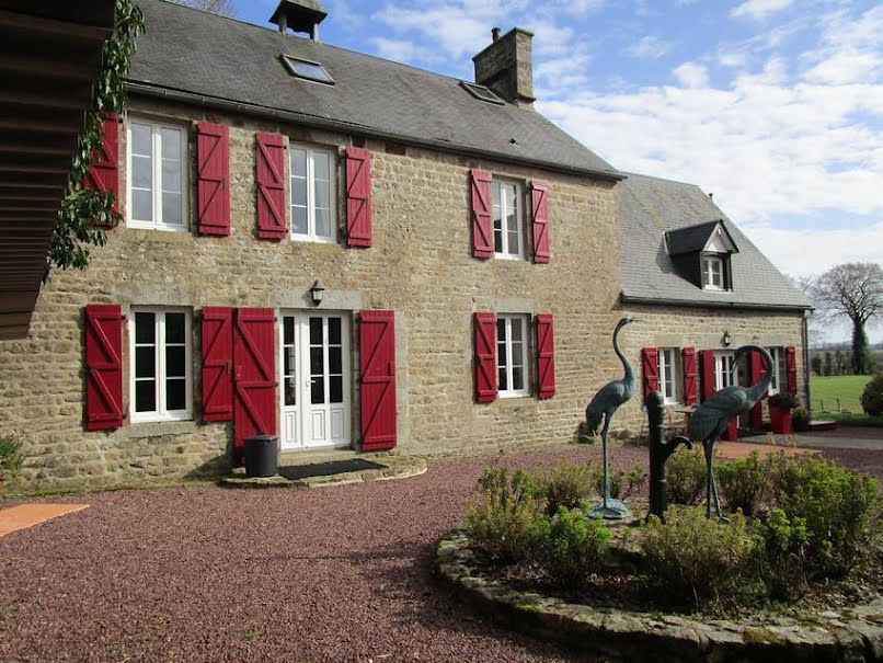 Vente maison 12 pièces 220 m² à Saint-Clément-Rancoudray (50140), 449 000 €