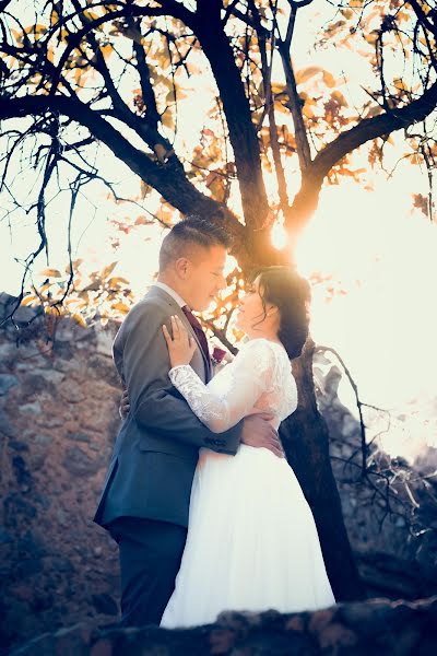 Fotografo di matrimoni Raúl Carrillo Carlos (raulcarrillocar). Foto del 12 aprile 2018