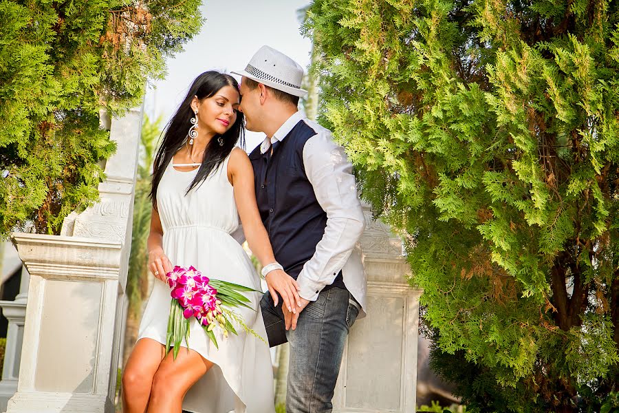 Wedding photographer Ildar Nailovich (haba). Photo of 24 February 2014