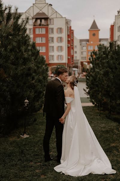 Fotografo di matrimoni Anastasiya Gromova (gromovalovephoto). Foto del 11 ottobre 2019