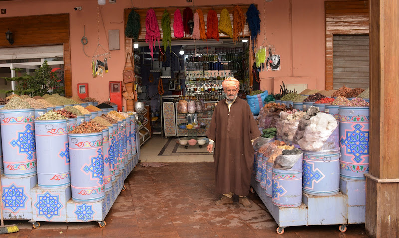 Commerciante marocchino di MORENO ANTOGNOLI