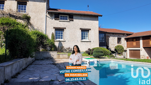 Propriété avec piscine 2
