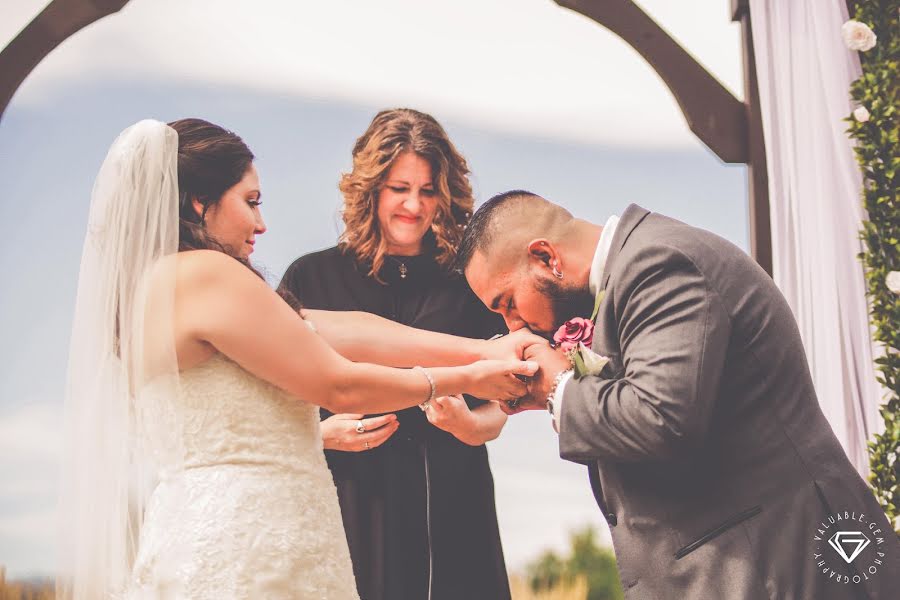 Wedding photographer Amber Braxton (valuablegem). Photo of 8 September 2019