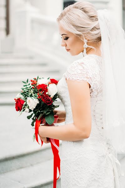 Wedding photographer Marina Ponomareva (ponomarewwa). Photo of 30 October 2017