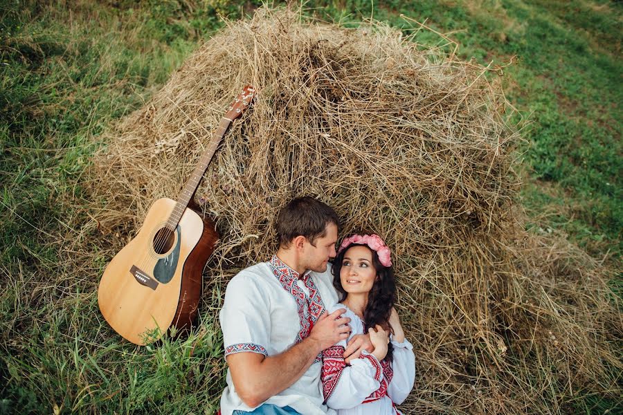 結婚式の写真家Ruslan Shramko (rubanok)。2015 7月15日の写真