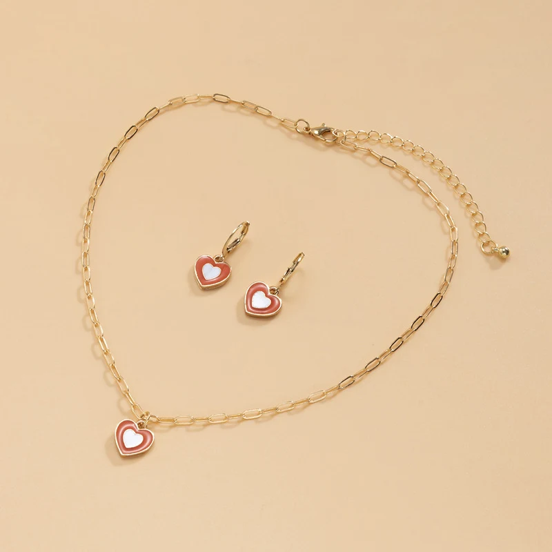Title 12, 2-delige hartvormige oorbellen en ketting set. ...