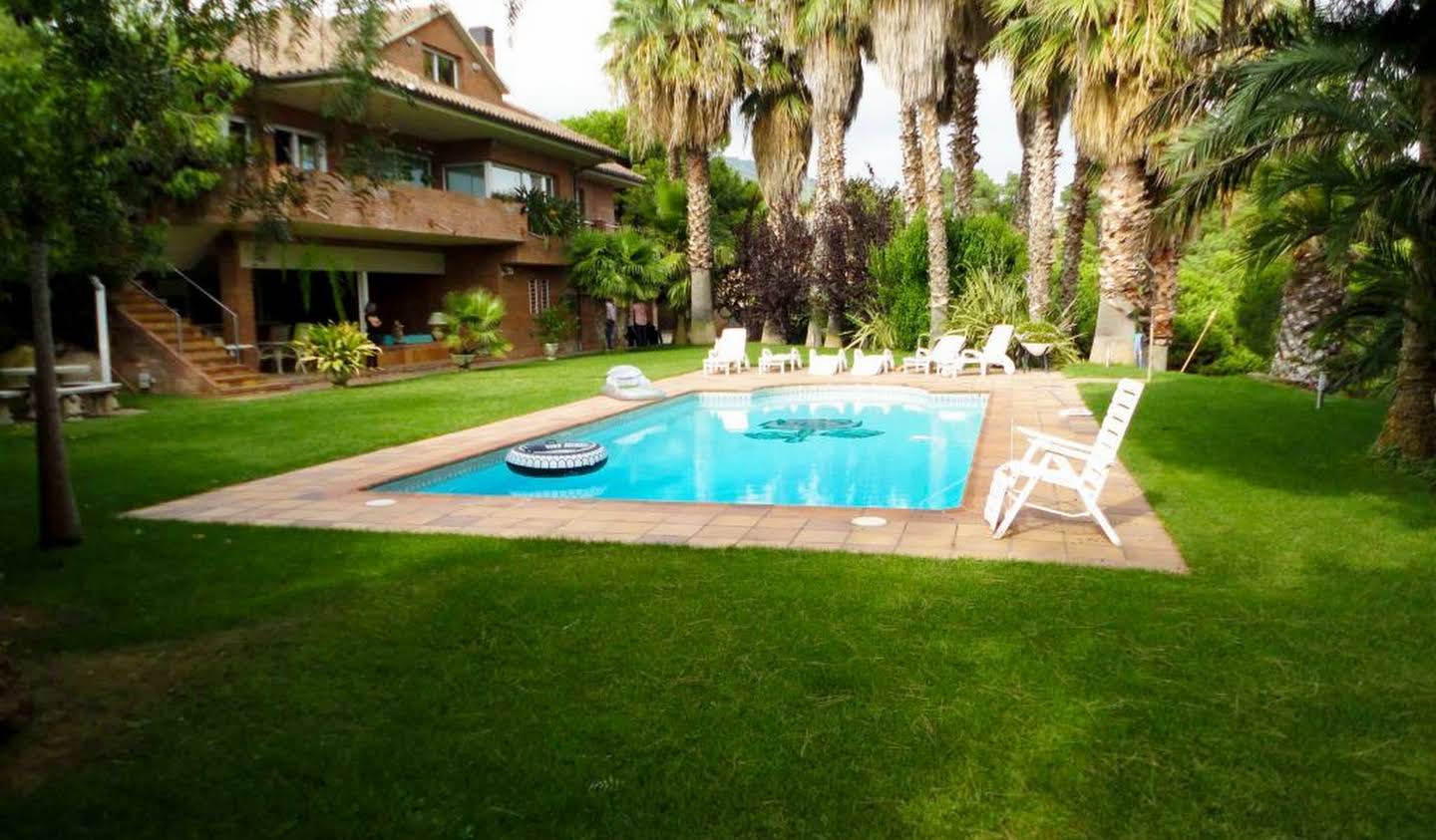 Maison avec piscine et terrasse Teià