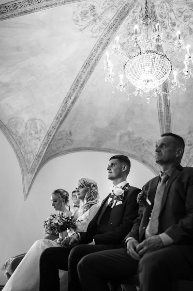 Fotografo di matrimoni Venci Mlakar (dinvphoto). Foto del 27 ottobre 2023