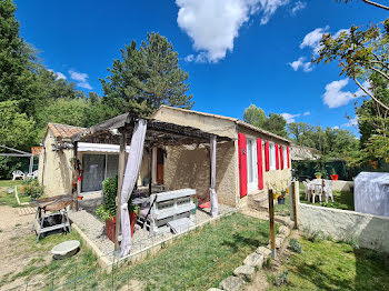 maison à Saint-Martin-de-Castillon (84)