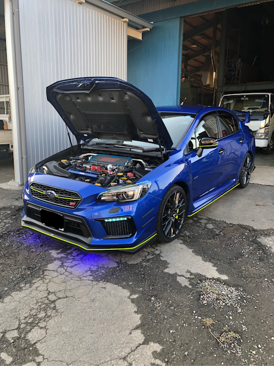 WRX STIの納車1年記念・ナゴヤベイに関するカスタム事例の投稿画像1枚目