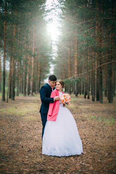 Fotógrafo de bodas Anna Slotina (slotinaanja). Foto del 22 de julio 2017