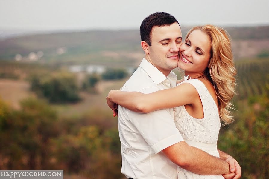 Wedding photographer Anna Hmelnitkaia (annahm). Photo of 7 June 2013