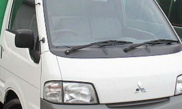 銀盾さんが投稿したSKP2TM・デリカトラック・おじいちゃんの愛車・野獣先輩に関するカスタム事例の投稿画像1枚目