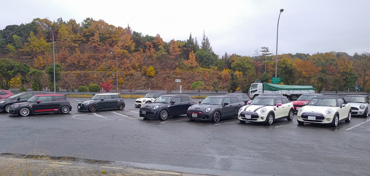 MINI ジョンクーパーワークスの絹掛けの滝・雨のツーリングも悪くない‼️・トイプーさんお・も・て・な・しツアー第２弾に関するカスタム事例の投稿画像7枚目
