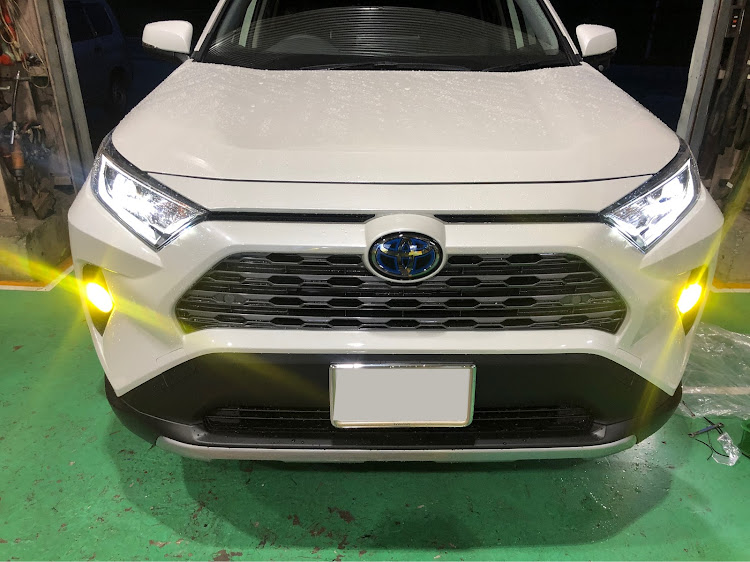 RAV4のフォグランプ交換・DIYに関するカスタム事例の投稿画像2枚目