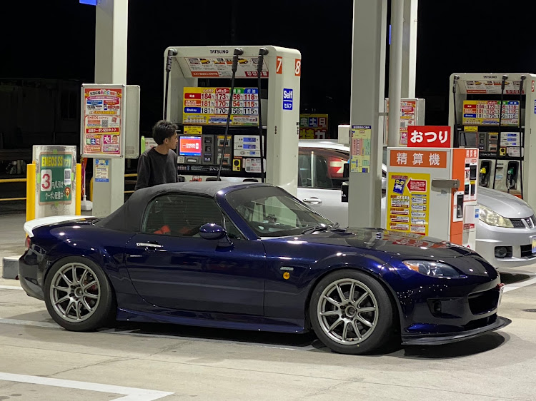 ロードスターのNCEC・ロードスターのある生活・ブレーキキャリパーが見たい・純正キャリパー・ガソリンスタンドに関するカスタム事例の投稿画像1枚目