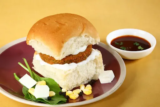 Makka Palak Vada Pav