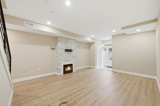 Apartment 5