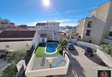 Appartement avec terrasse et piscine 2