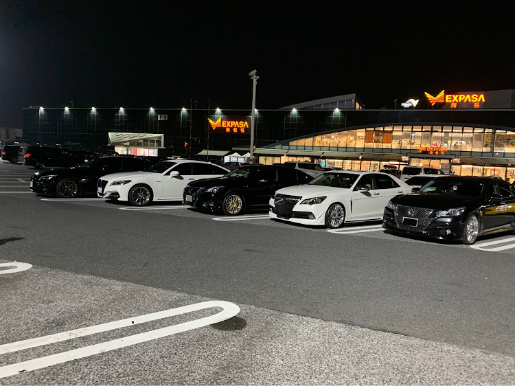 クラウンアスリートのコロナが早く終息しますように🙏・いつもイイネ&コメントありがとうございます🙇‍♂️・MT参加の皆さん、昨夜はお疲れ様でした^ - ^・今日14時に大黒PAに行きます・気軽に声かけてください！に関するカスタム事例の投稿画像3枚目