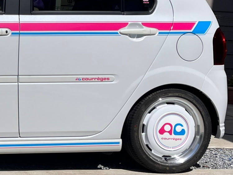 ミラ トコットのシャコタン・車高調・理想の車高・限界突破・タイヤとフェンダーの隙間に関するカスタム事例の投稿画像13枚目