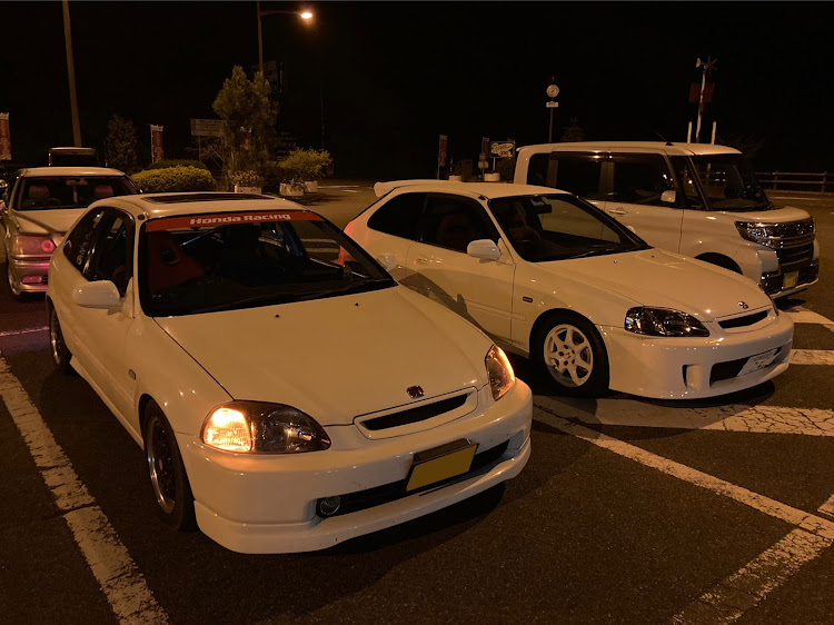 シビックタイプRの勝手にコラボごめんなさい・VTEC・B16Bに関するカスタム事例の投稿画像1枚目