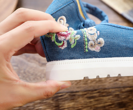 Title 5, Womens Inner High Heel Embroidered Canvas Shoe...