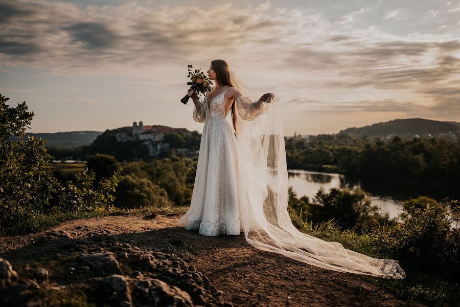 Fotografo di matrimoni Karolina Kaleta (karolinaakaleta). Foto del 7 ottobre 2022